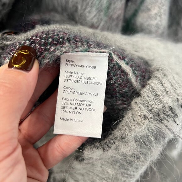 $680 NWT R13 Gray Plaid Argyle Fluffy Oversized Distressed Cardigan Sweater L - Picture 9 of 9